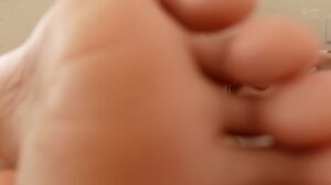 右足の超ドアップ足裏その２