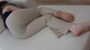 32:48 寝ている最中の足裏その３