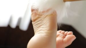 48:12 ドアップ足裏くすぐり
